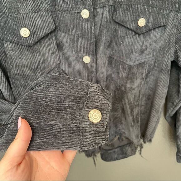 ZENANA DAYNA CORDUROY CROPPED JACKET LARGE Black - Picture 7 of 16